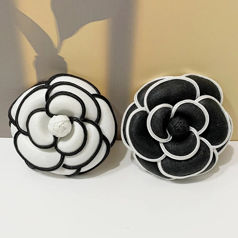 Big Fabric Camellia Brooch Luxury Imitation Wool Pin Brooches for Women Fashion Clothes Corsage Jewelry Accessories Wholesale