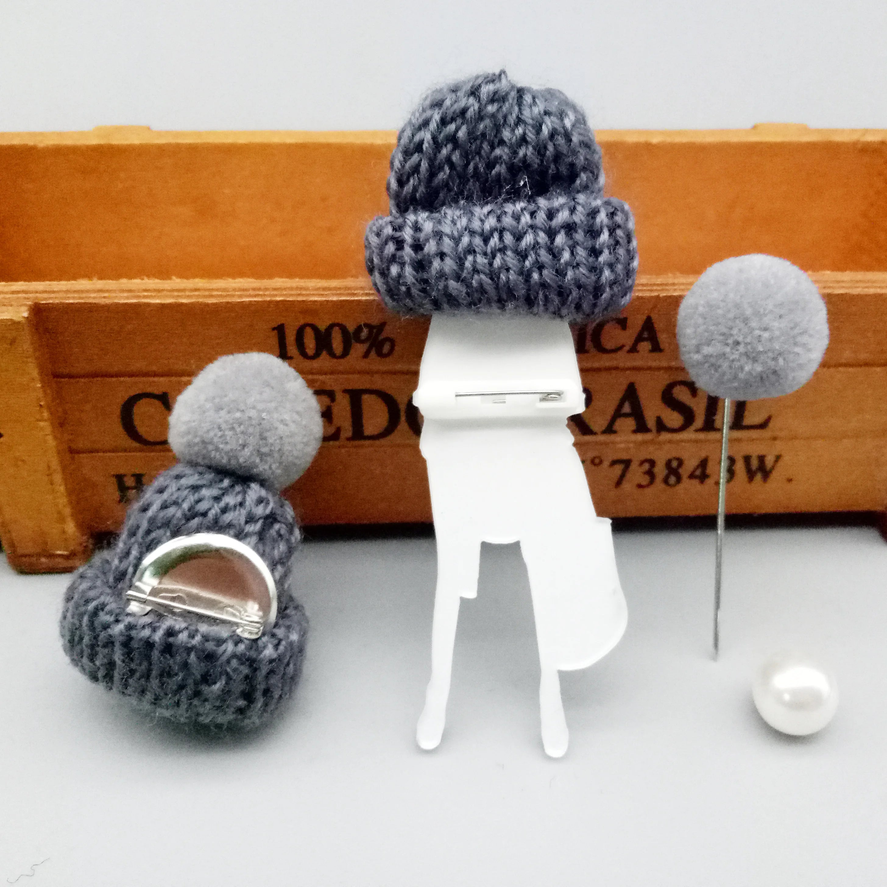 3PCS Set Wool Cap Girl Brooches for Women Acrylic Pins Boys Girls Pompom Bag Sweater Coat Jewelry Accessories Birthday Gift