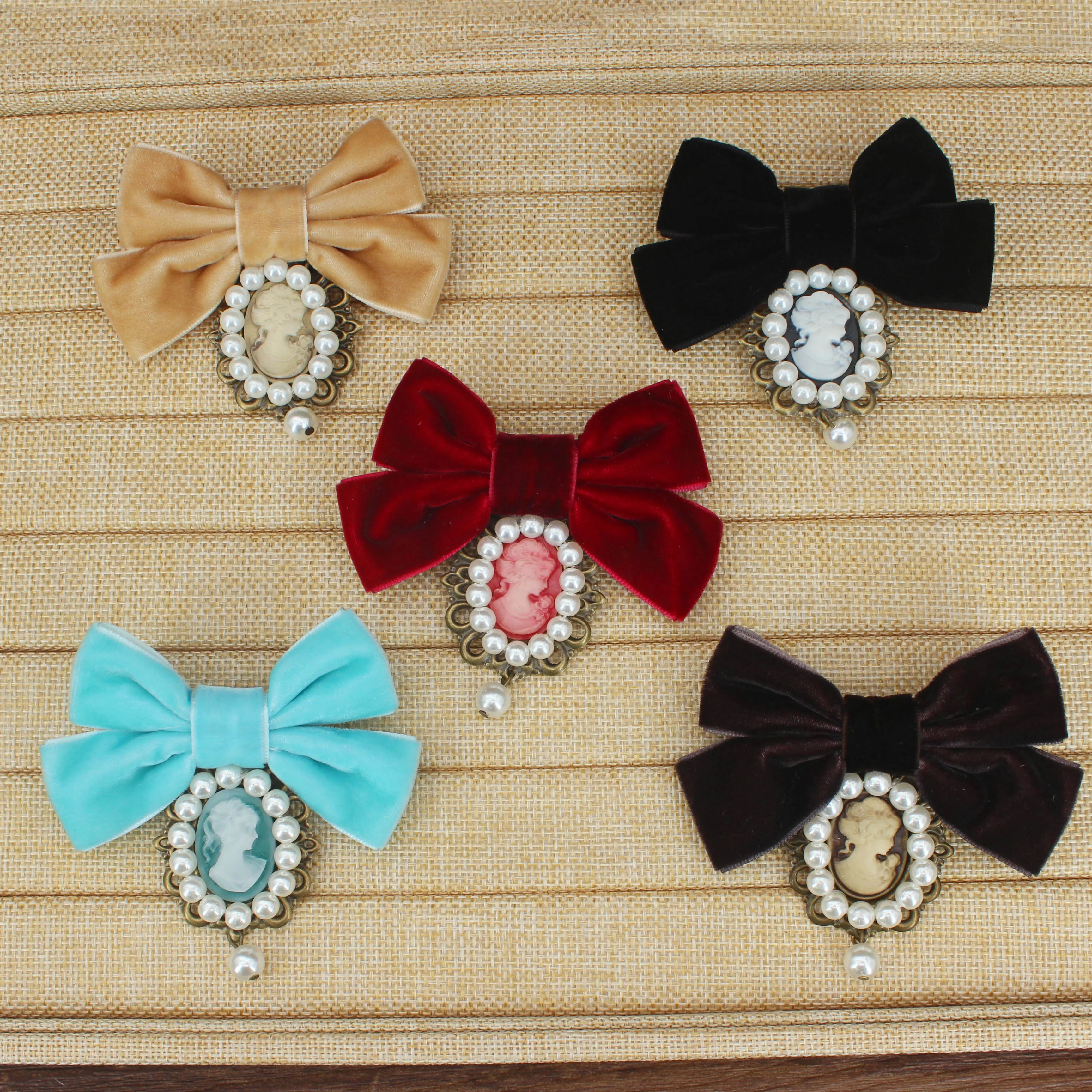 Beauty Head Ribbon Bowknot Brooches for Women Vintage Queen Cameo Pearl Brooch Pins Collar Tie Corsage Broche Costume Jewelry