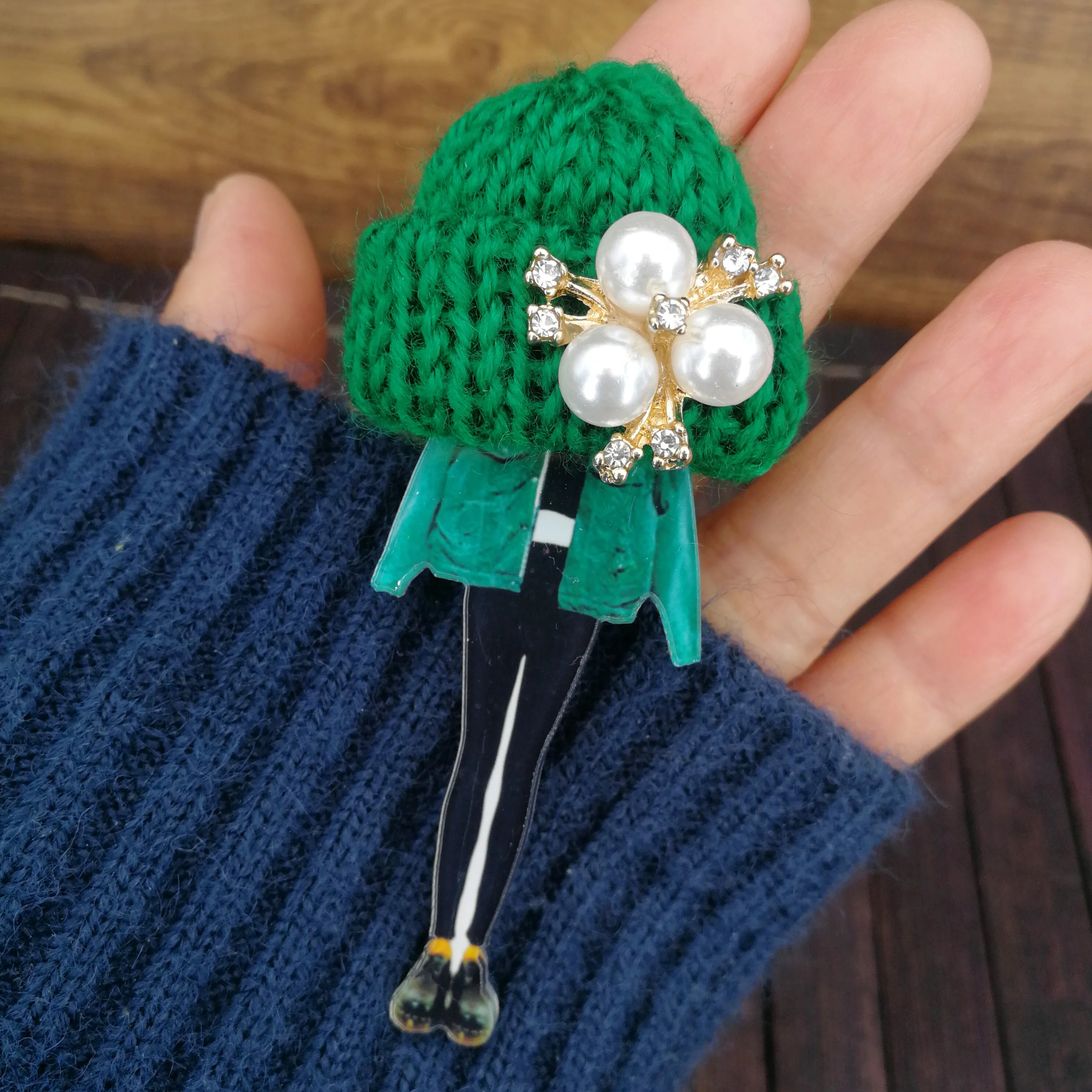 Girls Cute Brooches for Woman Wool Hat Crystal Pearl Cartoon Badges Brooch Pins Fashion Harajuku Pins Icons Gifts Drop-Shipping