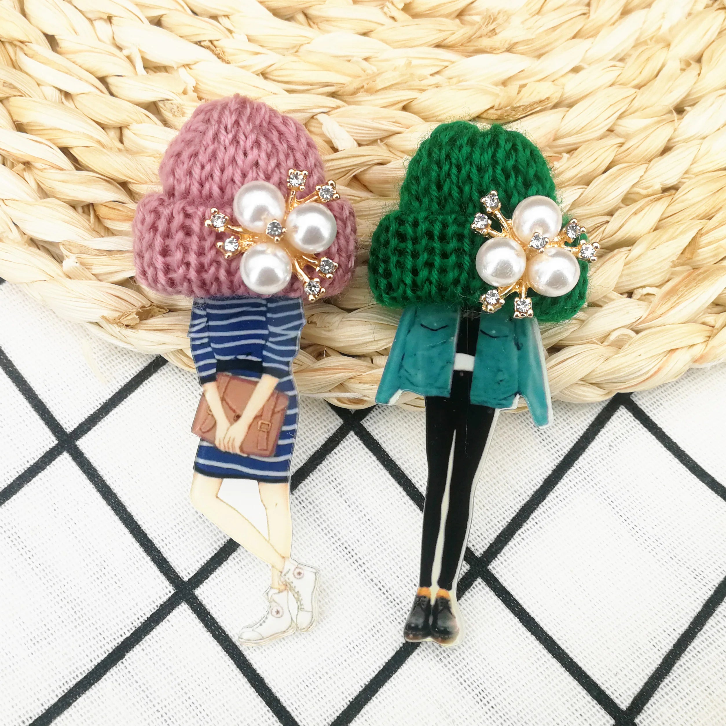 Girls Cute Lovely Brooches for Woman Wool Hat Crystal Cartoon Badges Brooch Pins Fashion Harajuku Pins Icons Gifts Drop-Shipping