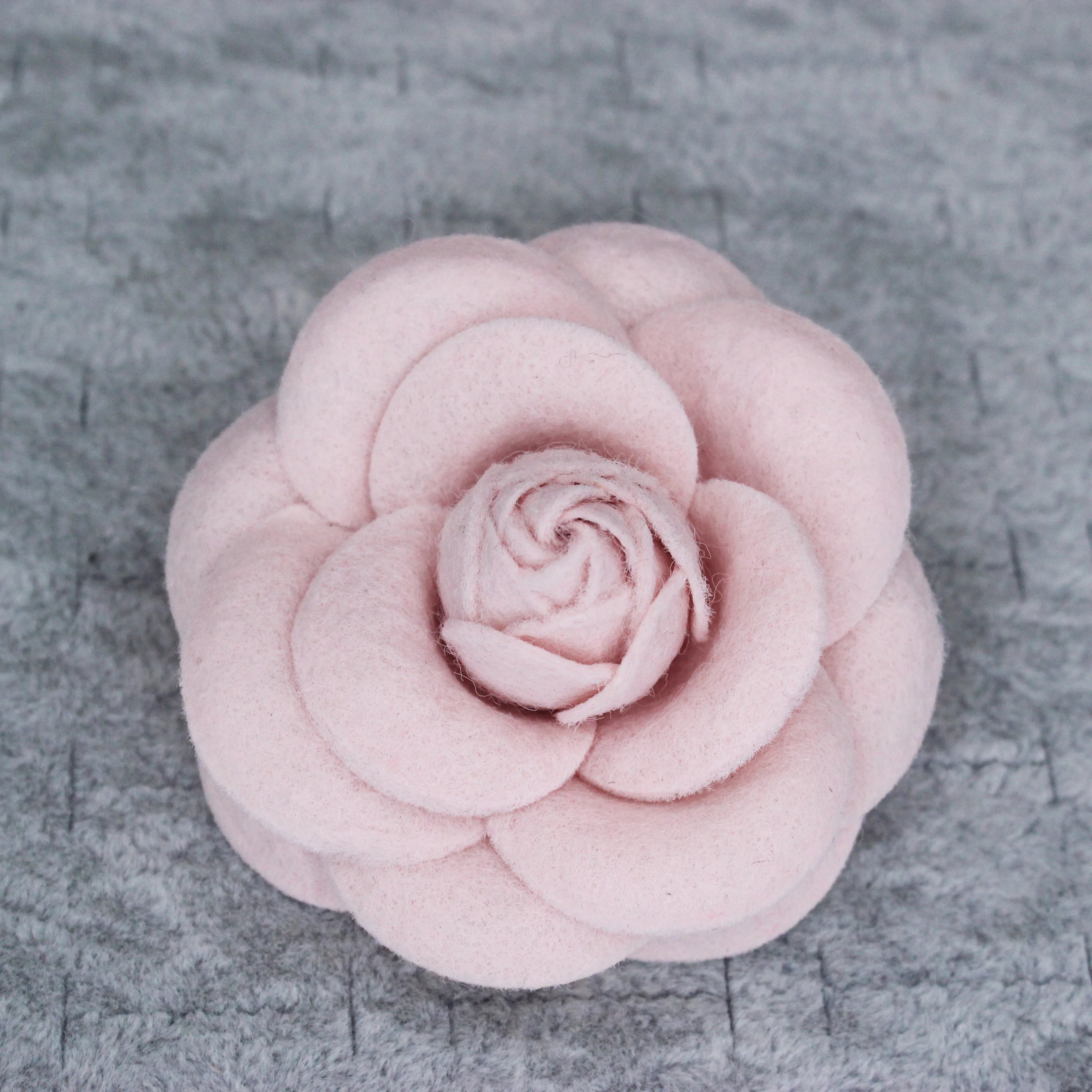 Luxury Big Brooches for Woman Scarves Buckle Pin Cloth Art Fabric Flower Brooch Fashion Clothing Jewelry Accessories Girls Gifts