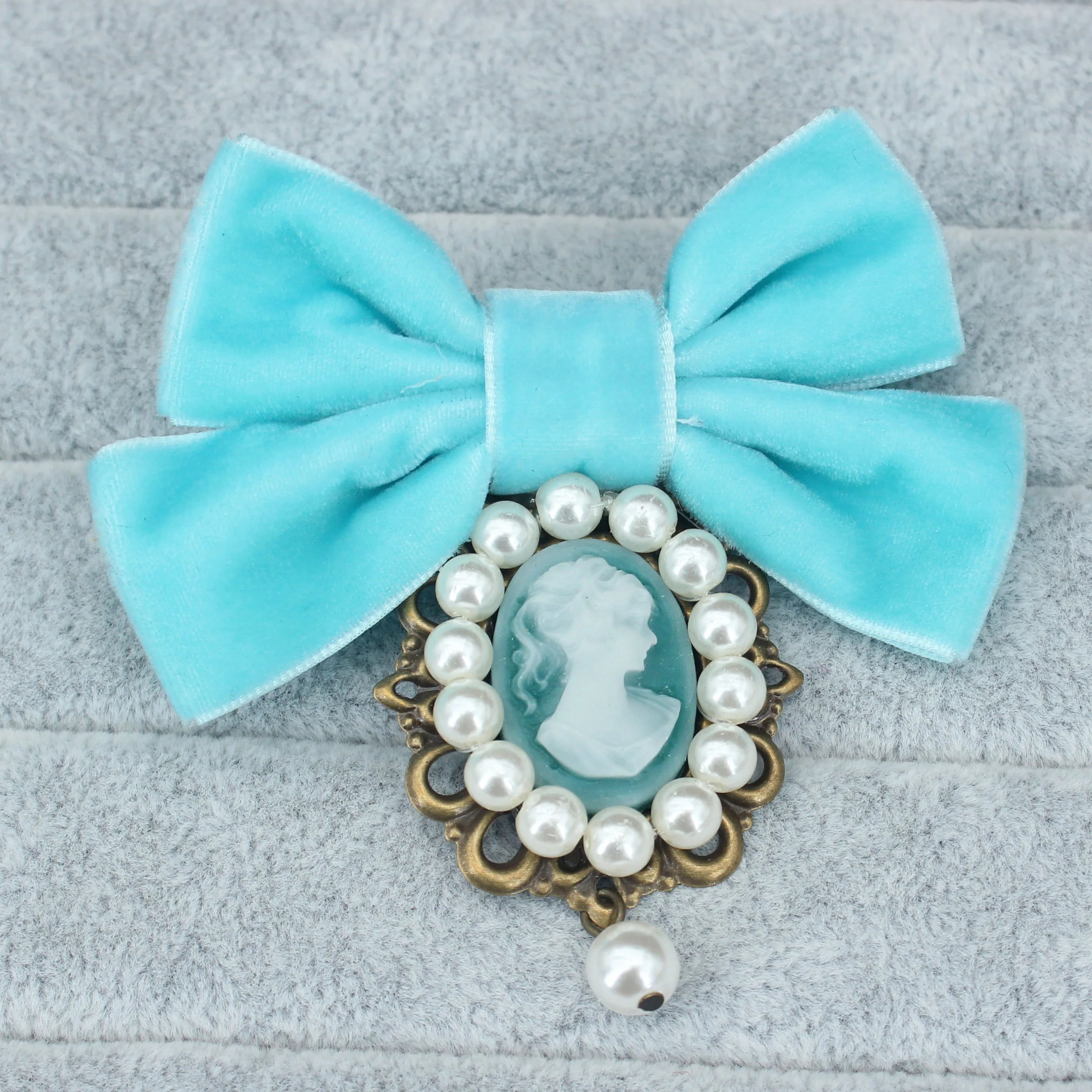 Beauty Head Ribbon Bowknot Brooches for Women Vintage Queen Cameo Pearl Brooch Pins Collar Tie Corsage Broche Costume Jewelry