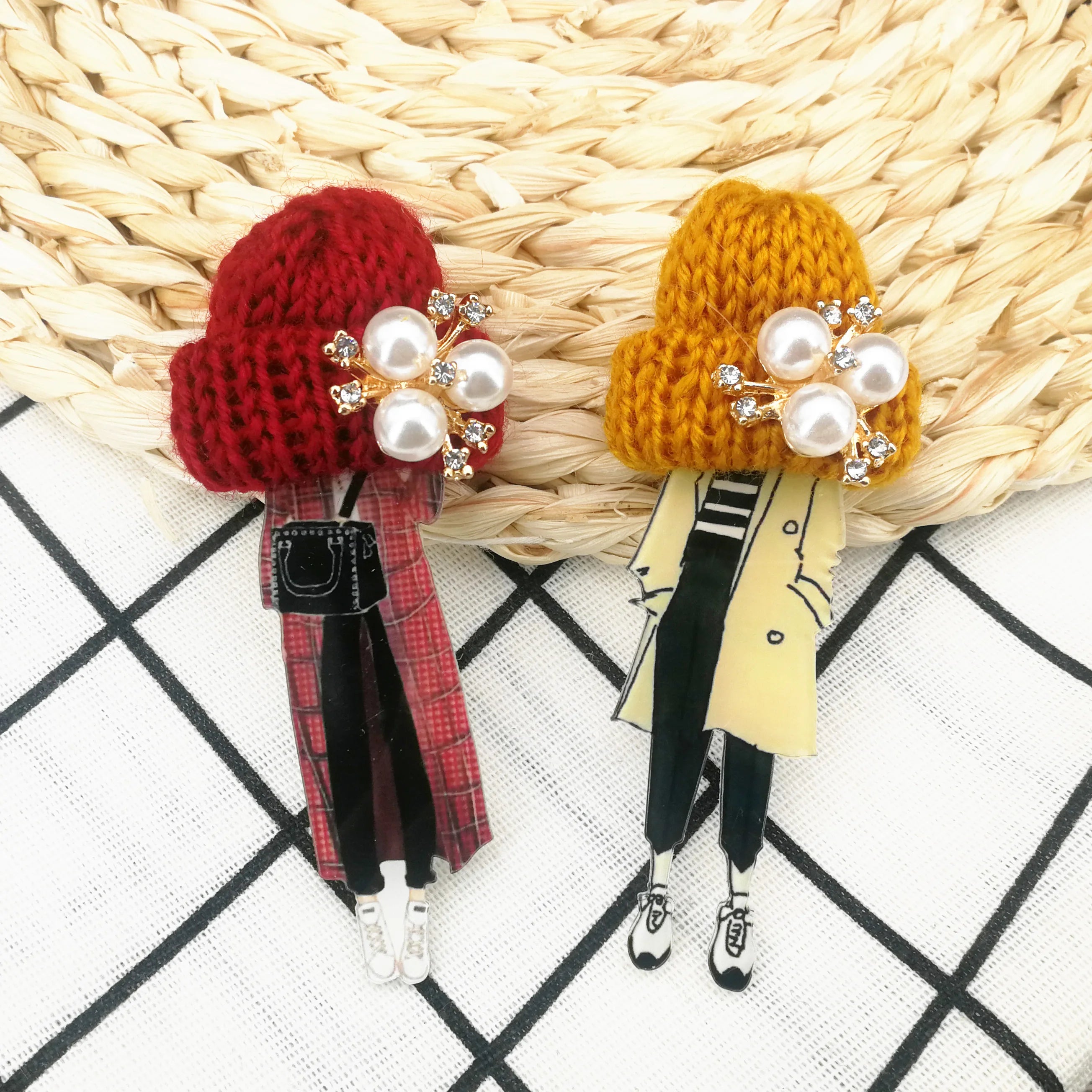 Girls Cute Lovely Brooches for Woman Wool Hat Crystal Cartoon Badges Brooch Pins Fashion Harajuku Pins Icons Gifts Drop-Shipping